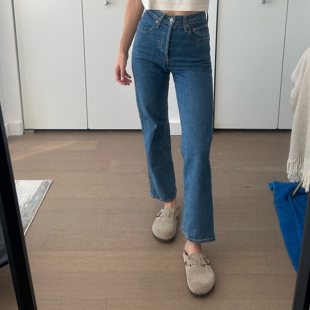 LEVI’S Ribcage Straight Blue Jeans size 24